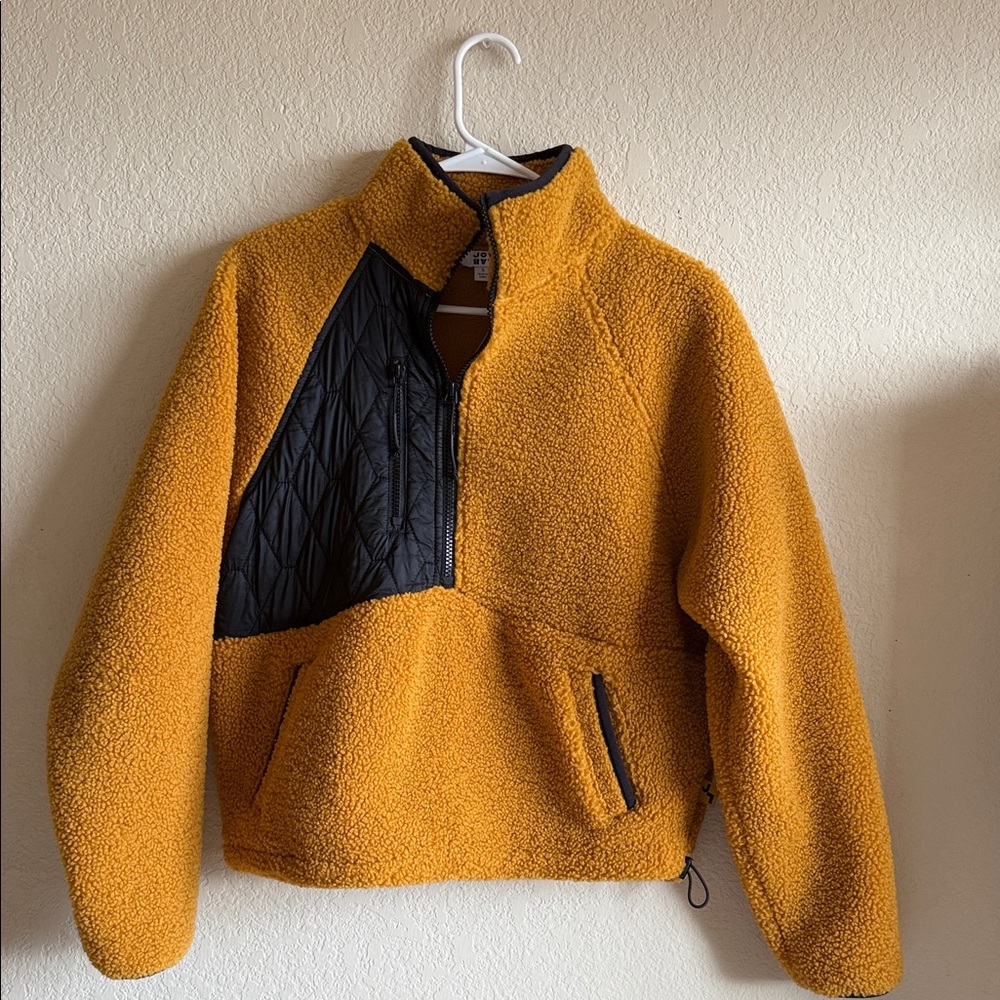 Joy Lab Women’s Fleece in Yellow